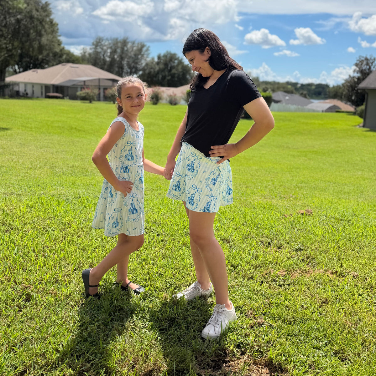 Castle women’s / teen yoga skirt with shorts