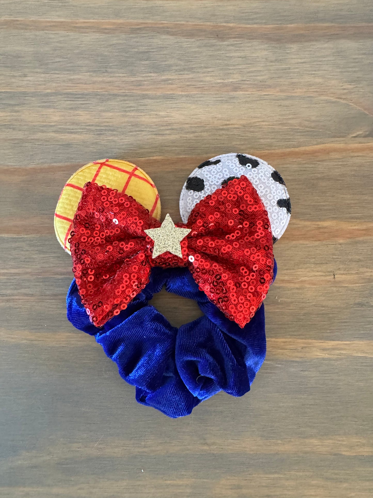 Mouse ears scrunchies