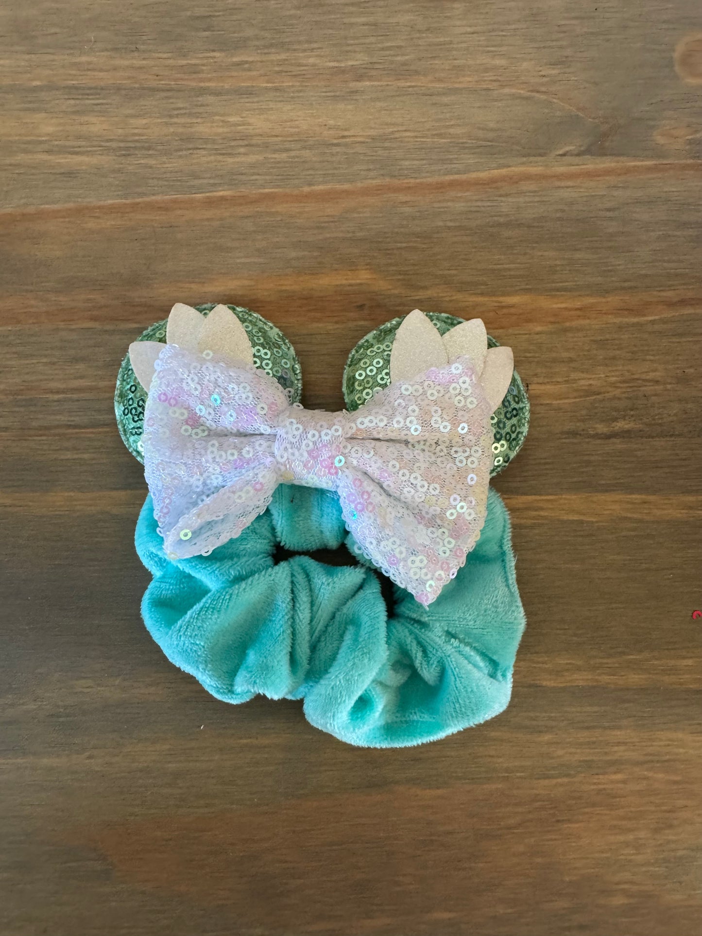 Mouse ears scrunchies