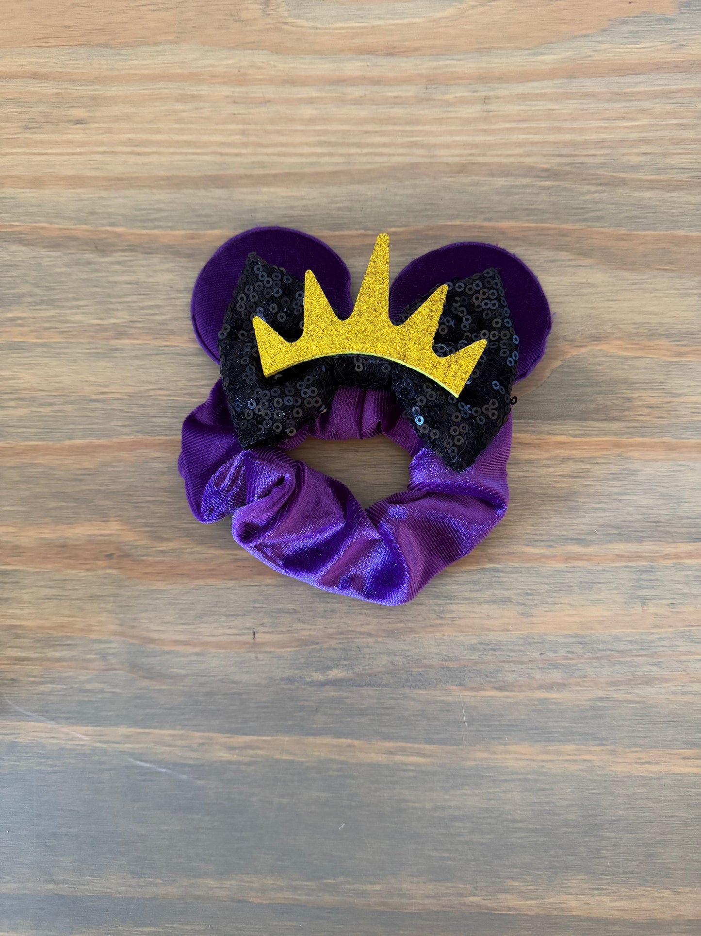 Mouse ears scrunchies