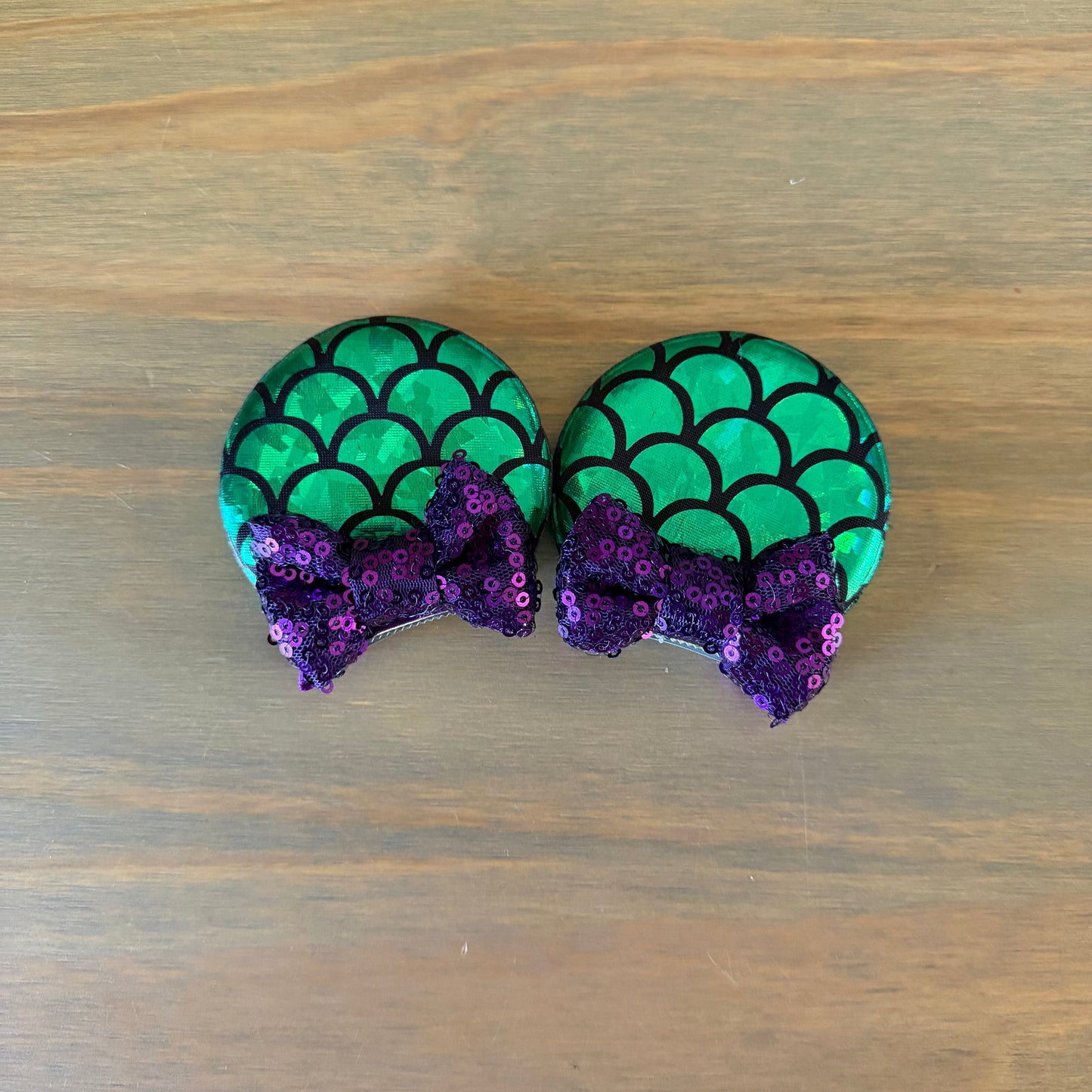 Mouse ears clips
