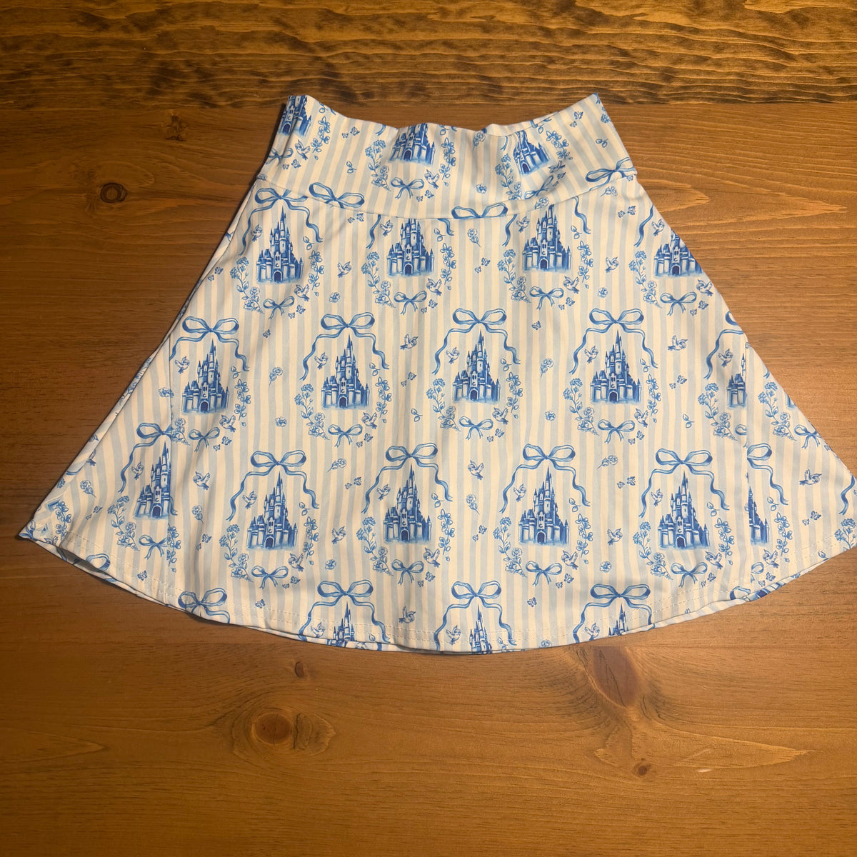 Castle women’s / teen yoga skirt with shorts