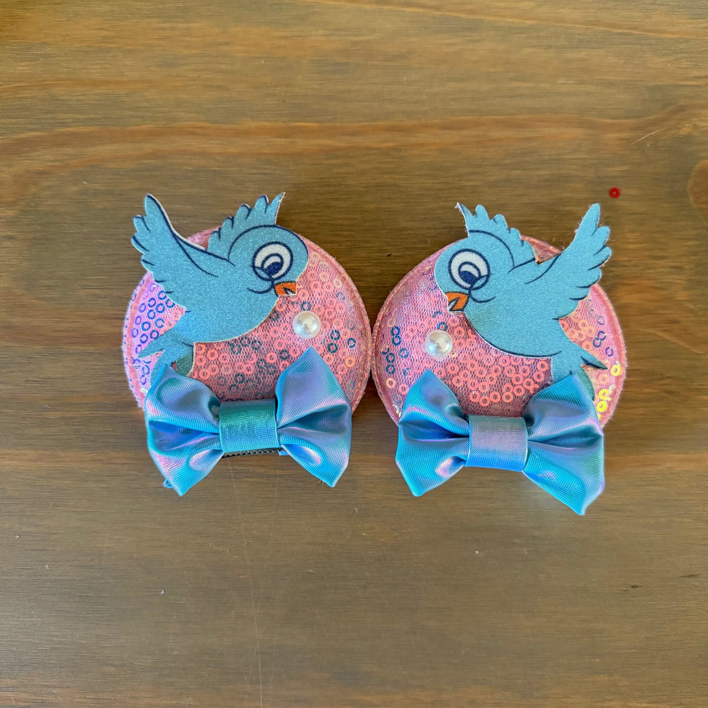 Mouse ears clips