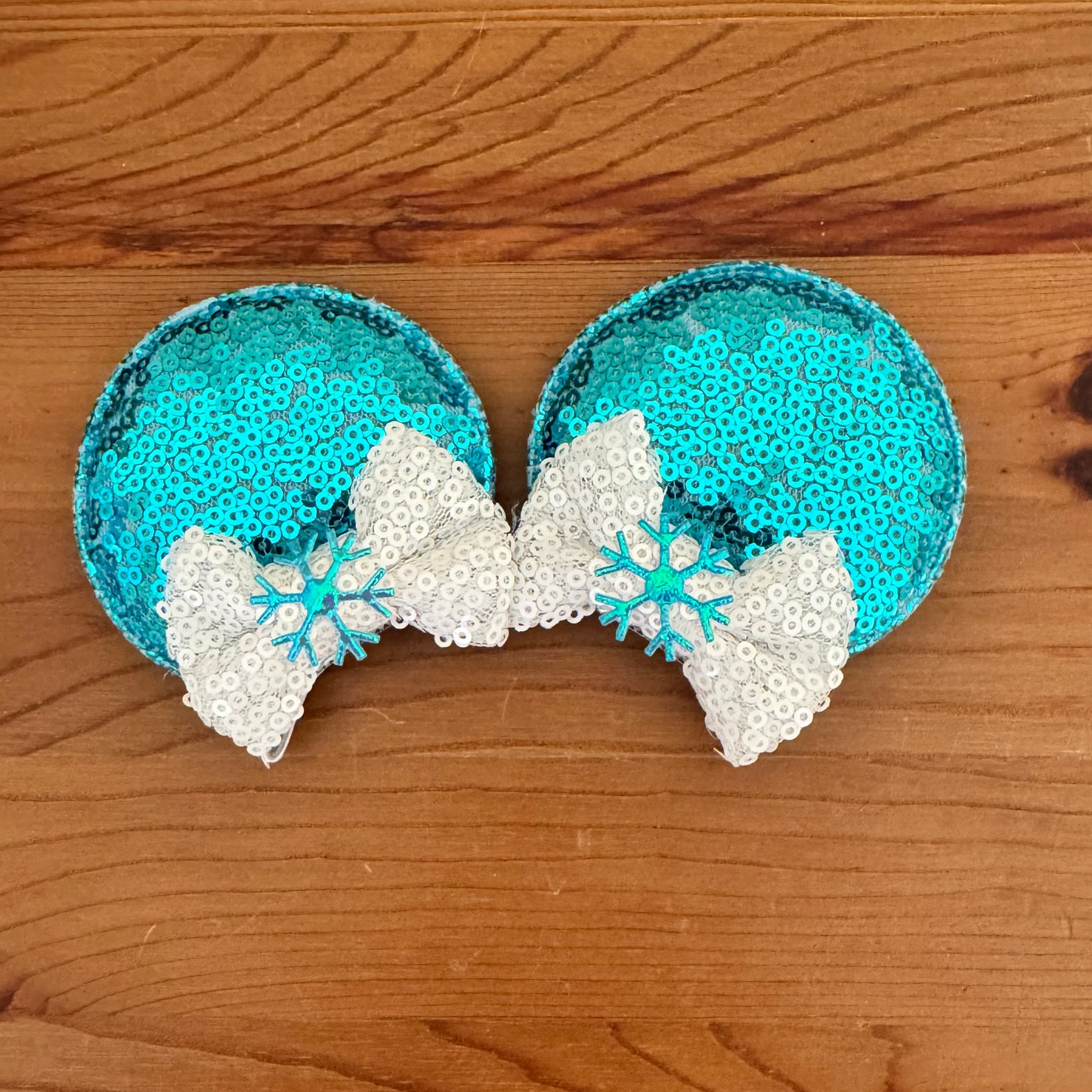 Mouse ears clips